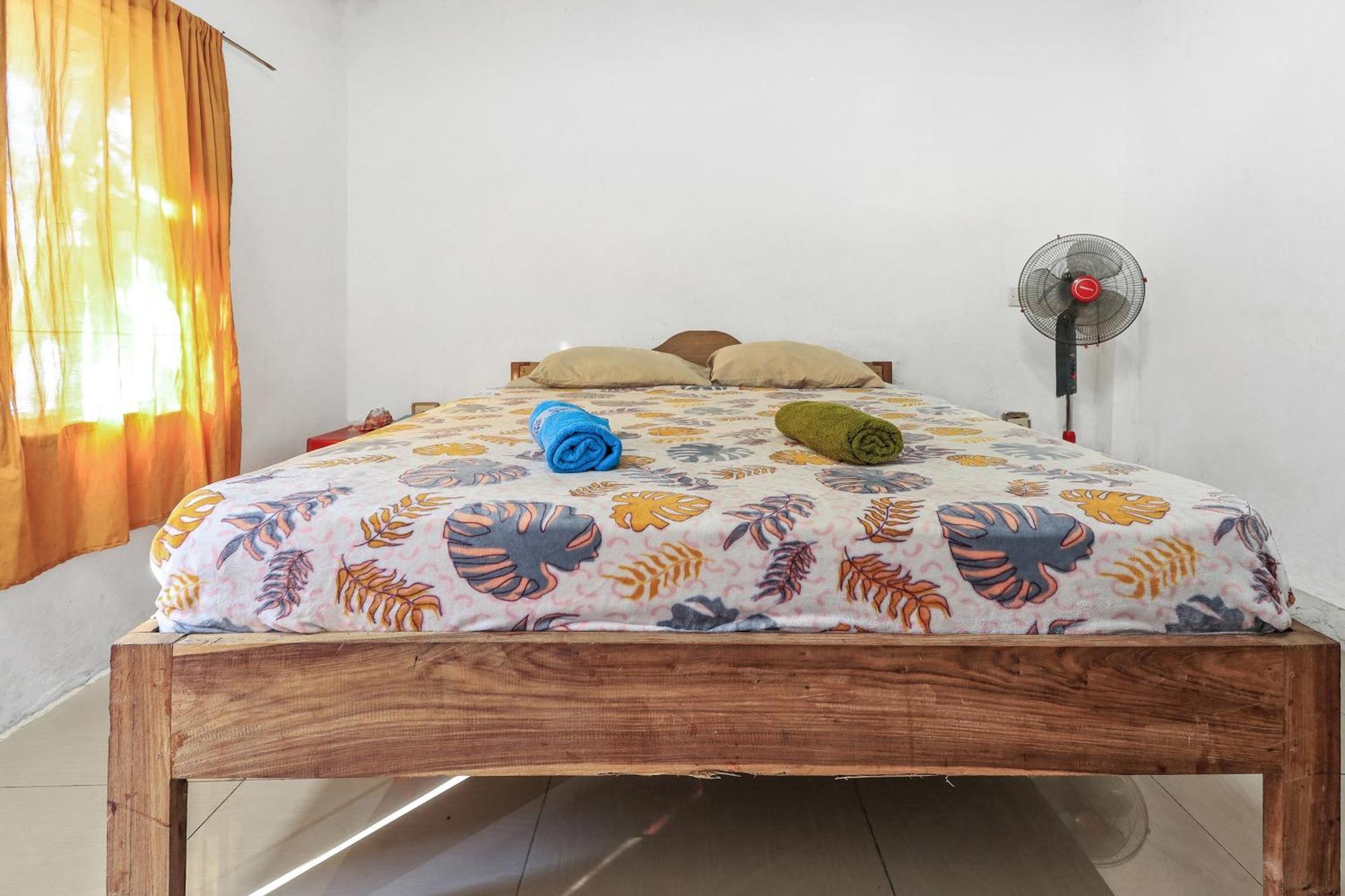 Palulu Garden Homestay Лабуан-Бахо Экстерьер фото